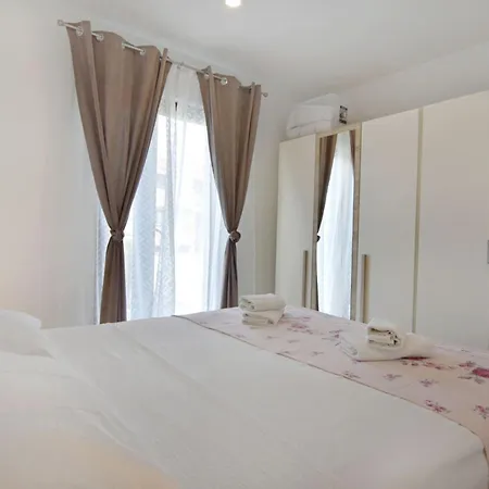 Stylish Renovated Vacation Flat With Terrace * Umag
