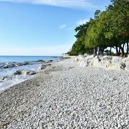 Lägenhet Stylish Renovated Vacation Flat With Terrace Umag